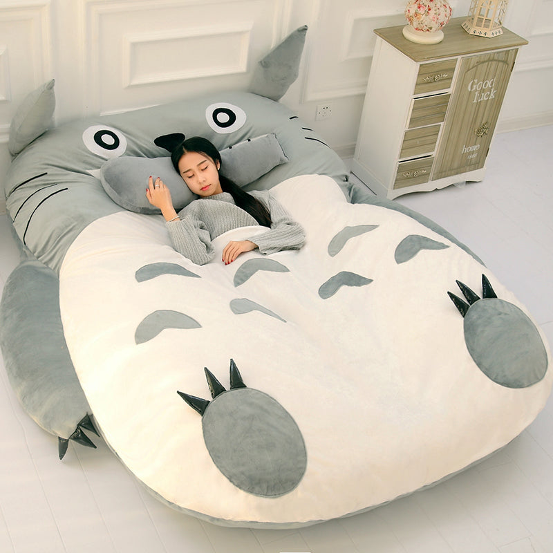 Một chút cute - Totoro is not fat, he is just big. Tô hông... | Facebook