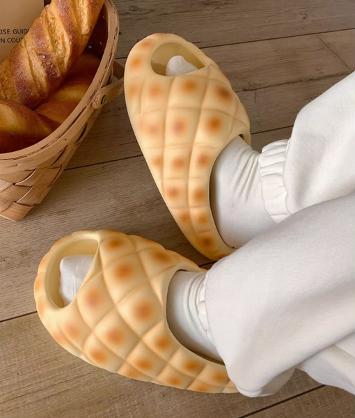 Sweet Bread Slippers PN5889