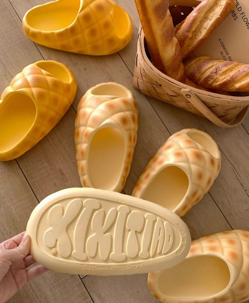 Sweet Bread Slippers PN5889