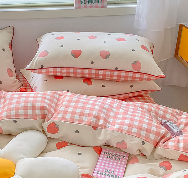 Pink Strawberry Bedding Set PN5206