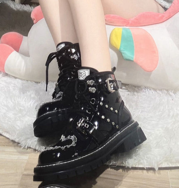 Fashion Heart Martin Boots PN5666