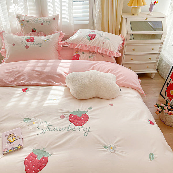 Fashion Strawberry Bedding Set PN4855