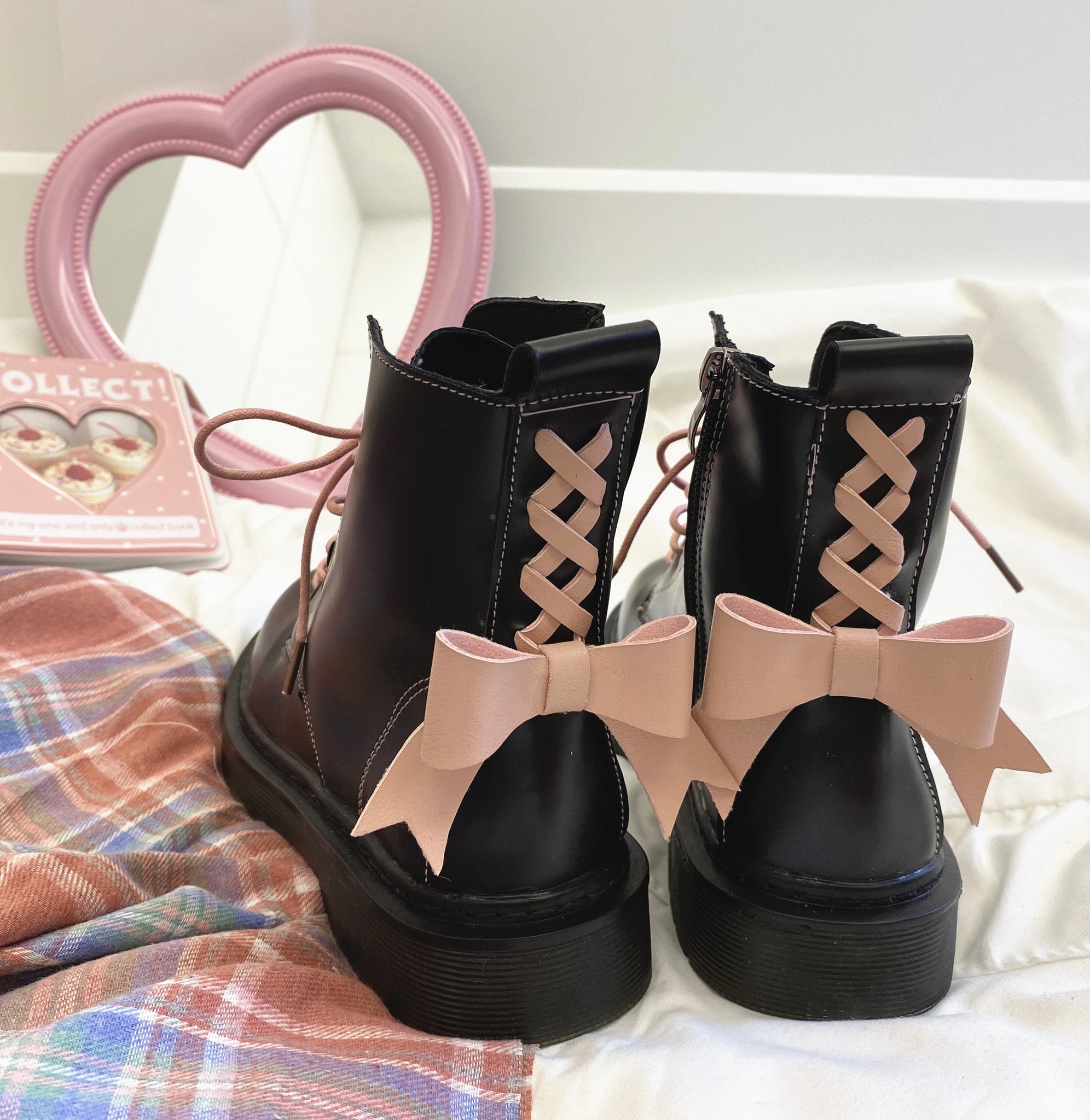 Fashion Bow-Tie Martin Boots PN3478