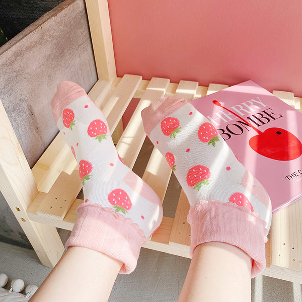 Sweet Strawberry Socks PN2662