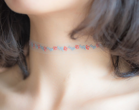 Elegant Floral Choker PN0382